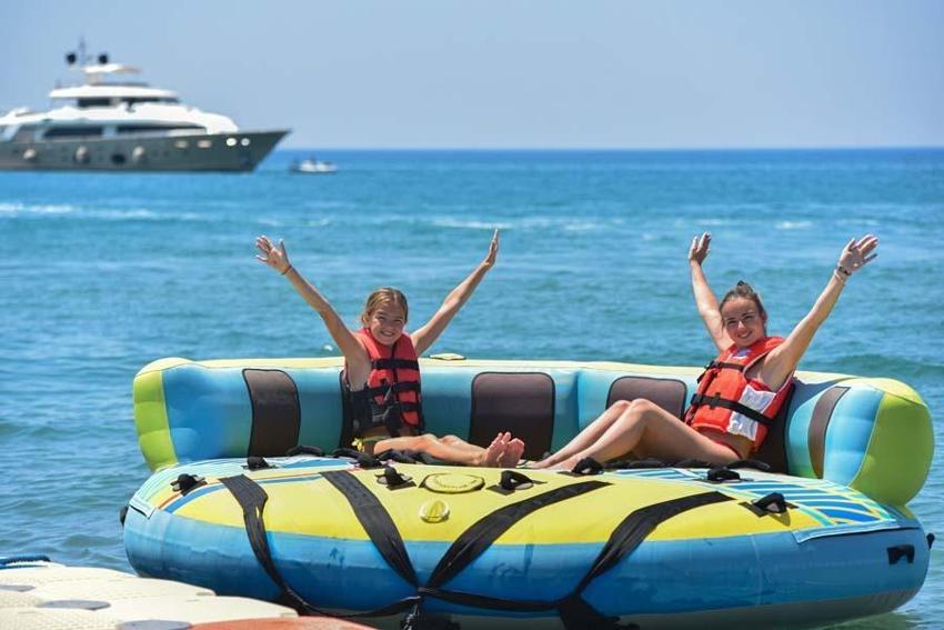 Rus turistler sahillere indi! 'Her şey çok güzel'