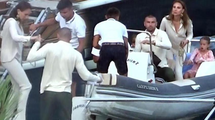Burak Yılmaz ailesiyle tatilde! Teknenin günlük kirası dudak uçuklattı