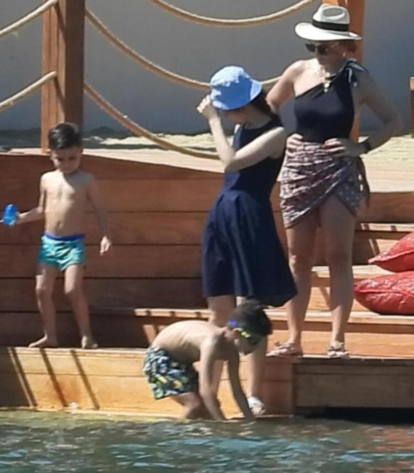 Pelin Karahan'dan bikinili görüntü açıklaması! 'Gıcık bir şey'