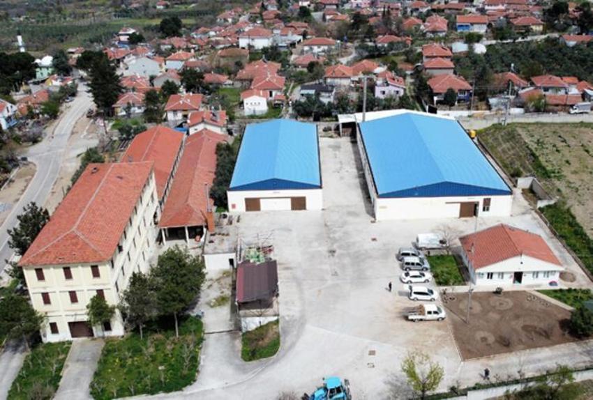 40 günde 10 bin lira! Eski okul binasında bu işi yapıyorlar