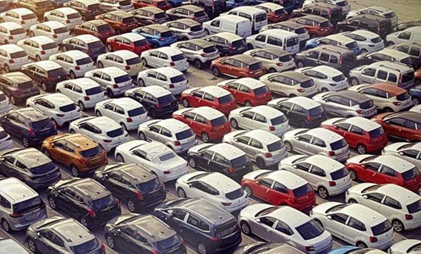 Arabası olan herkesi ilgilendiriyor! İndirim geldi, yeni fiyatlar belli oldu