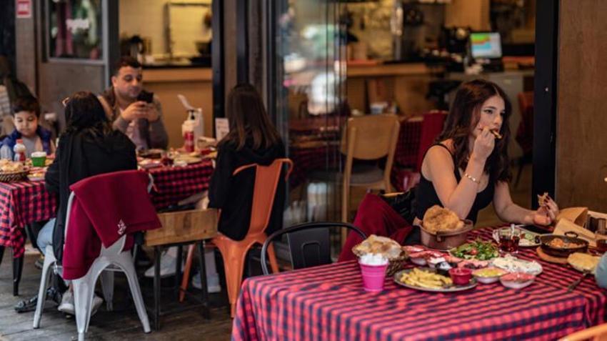 1 Temmuz'da yasaklar, kısıtlamalar kalkıyor kademeli normalleşme başlıyor: Kurban Bayramı'nda...