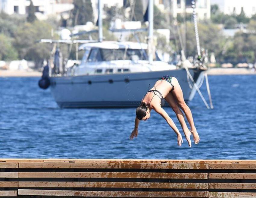 Ayça Varlıer'in ilginç dansı güldürdü!