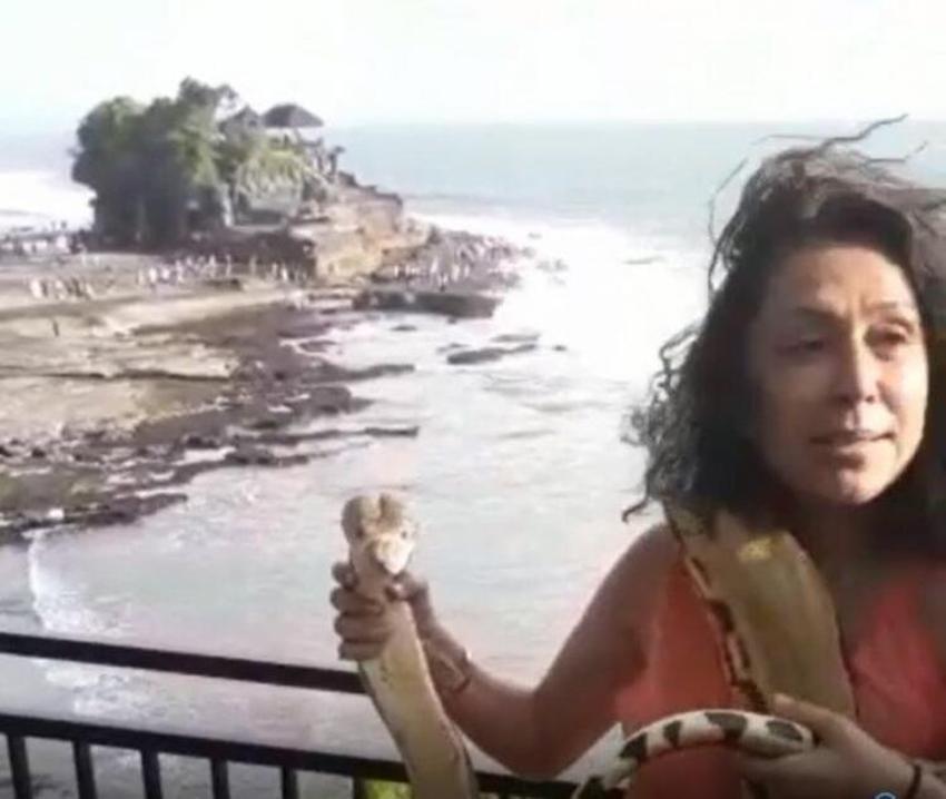 Asuman Dabak fiziğiyle gençlere taş çıkarttı!