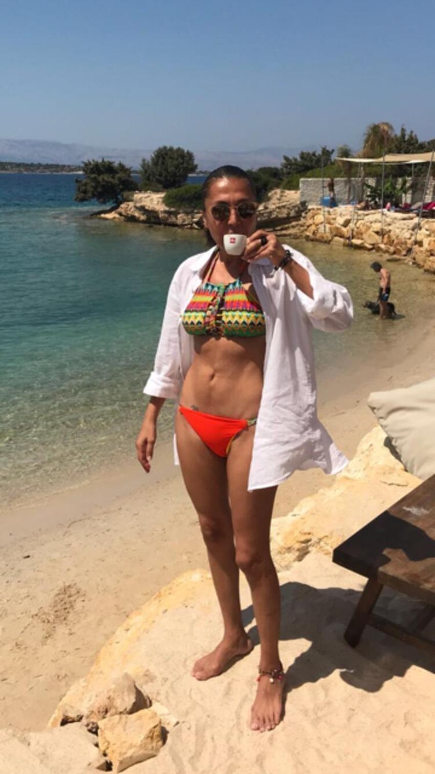 Asuman Dabak fiziğiyle gençlere taş çıkarttı!