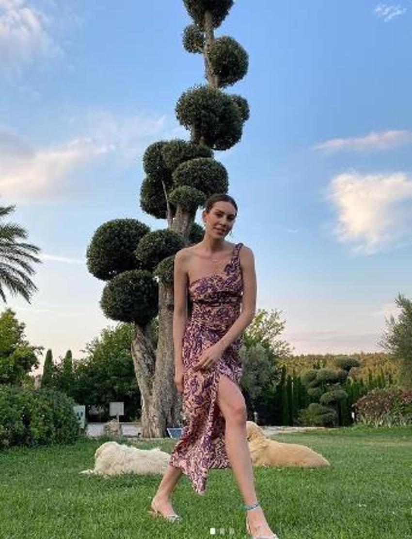 Sinem Kobal imaj değiştirdi! İşte yeni hali...