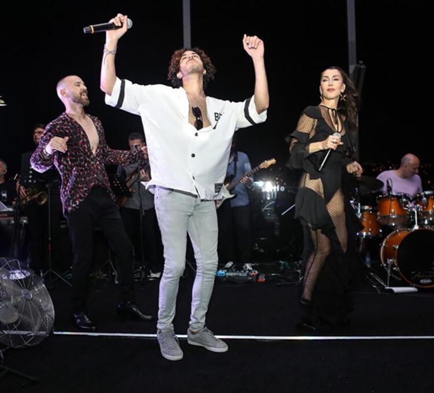 Hande Yener meslektaşına destek çıktı!