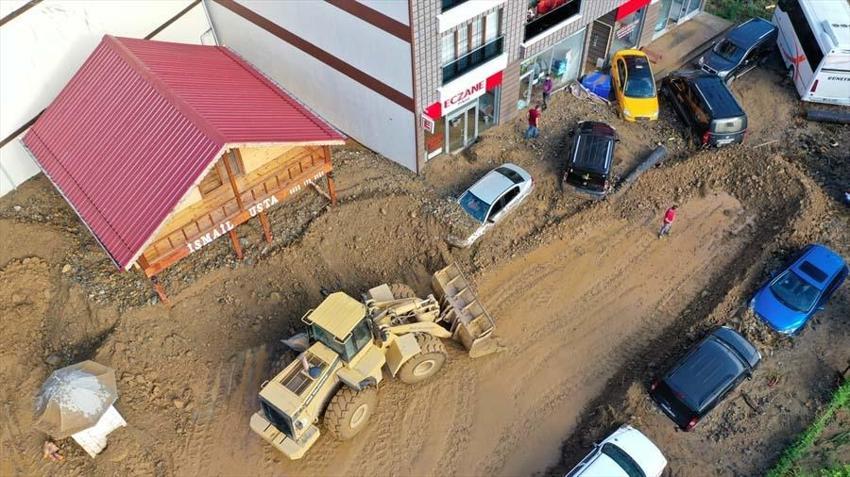 Peş peşe acı haberler geliyor! Evleri yıkıp geçti, felaket...