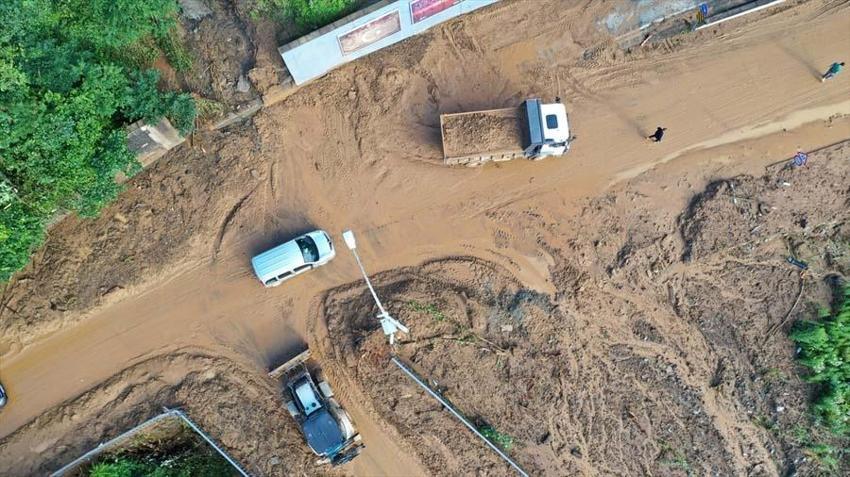 Peş peşe acı haberler geliyor! Evleri yıkıp geçti, felaket...