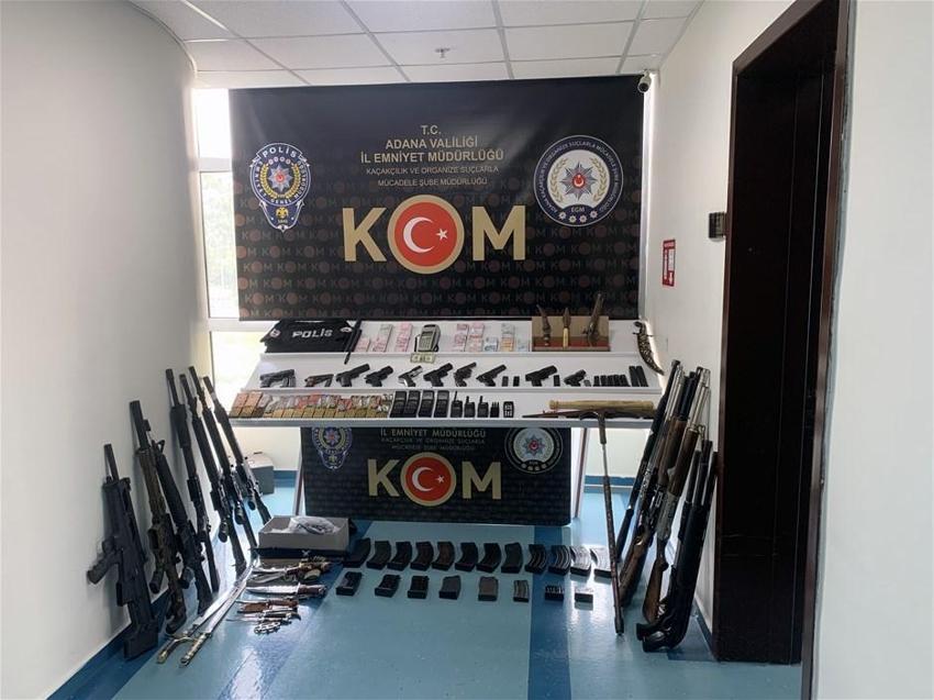 ‘Şirinler’den Sedat Peker çıktı! Örgüt üyelerine hediye etmiş