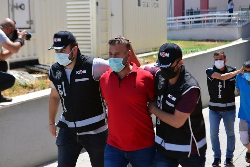 ‘Şirinler’den Sedat Peker çıktı! Örgüt üyelerine hediye etmiş