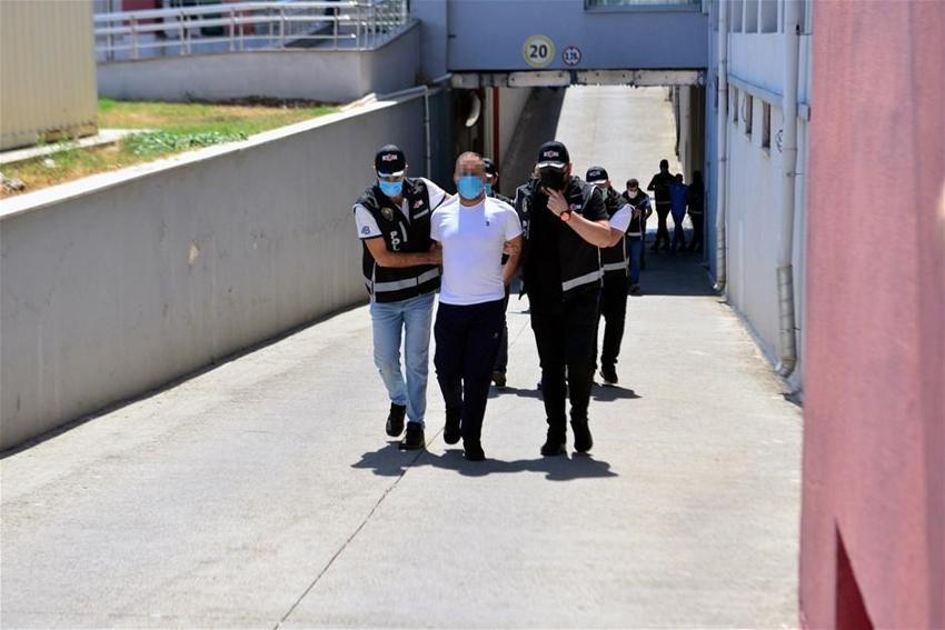‘Şirinler’den Sedat Peker çıktı! Örgüt üyelerine hediye etmiş