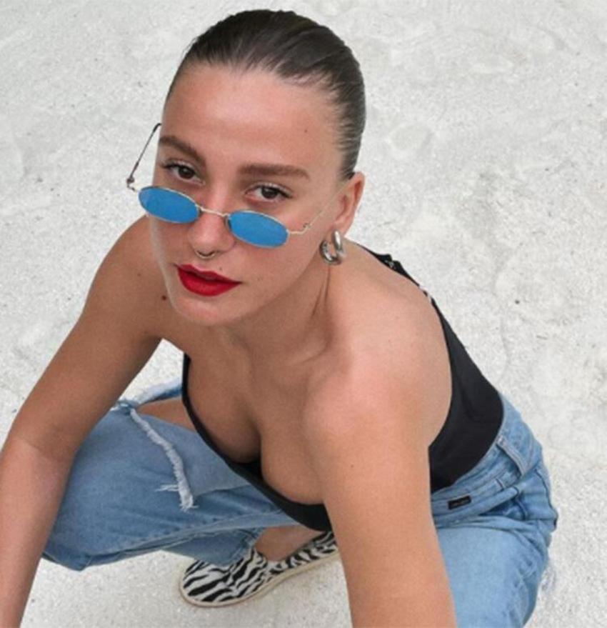 Serenay Sarıkaya paylaştı! İskele pozu olay oldu