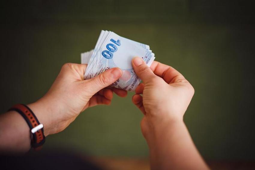 Hesaplara en az 1420 TL yatırılıyor! Kesinti yapılmıyor, başvurular...
