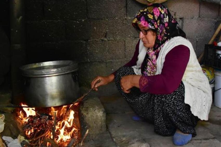 Karaman'da üretildi Fransızlara rakip oldu! Divle obruk peyniri 36 metrede bekletiliyor...