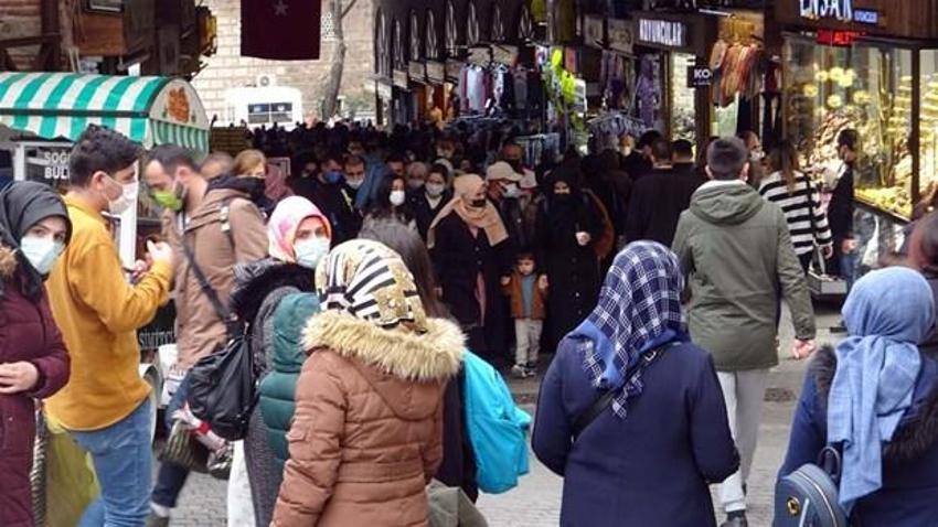 Hafta sonu hafta içi sokağa çıkma yasaklarıyla ilgili son dakika gelişmesi! Vakalar patladı, ve geliyor, peş peşe yasak kararları...