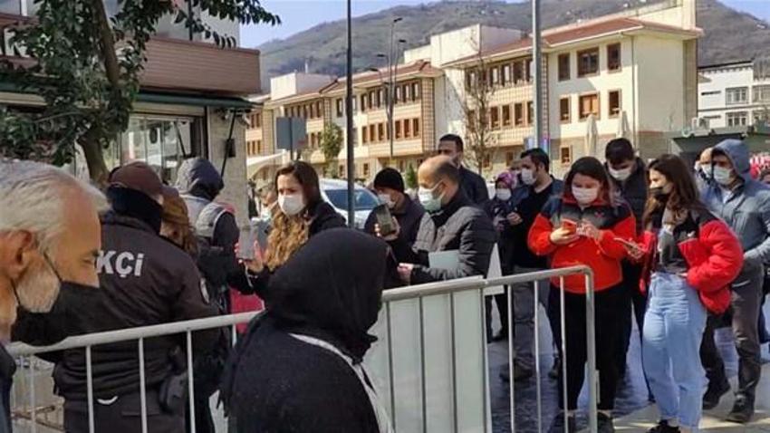Hafta sonu hafta içi sokağa çıkma yasaklarıyla ilgili son dakika gelişmesi! Vakalar patladı, ve geliyor, peş peşe yasak kararları...