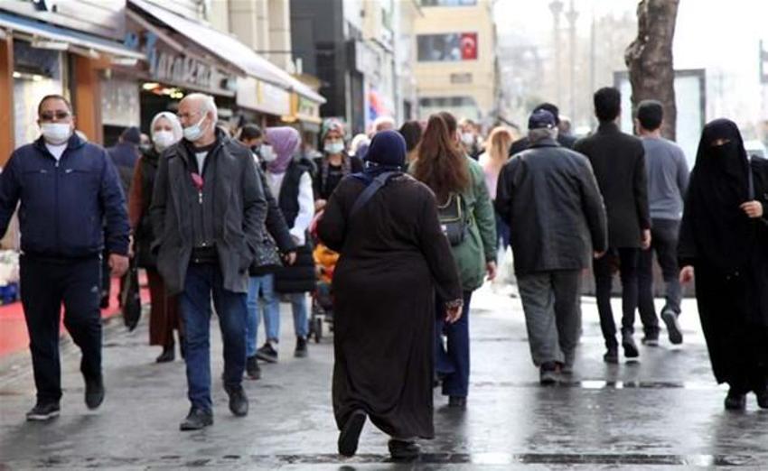 Hafta sonu hafta içi sokağa çıkma yasaklarıyla ilgili son dakika gelişmesi! Vakalar patladı, ve geliyor, peş peşe yasak kararları...