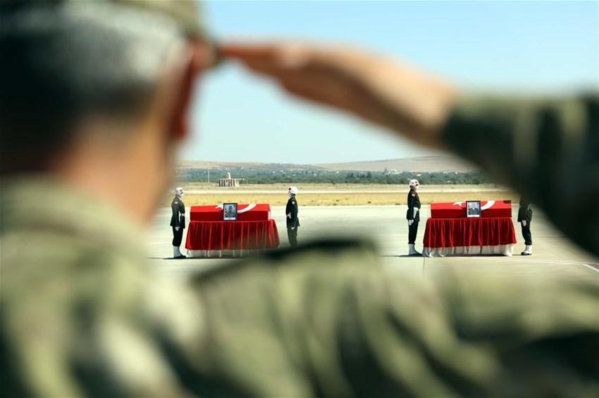 Türkiye şehitlerine ağlıyor! Gaziantep'te uğurlama töreni