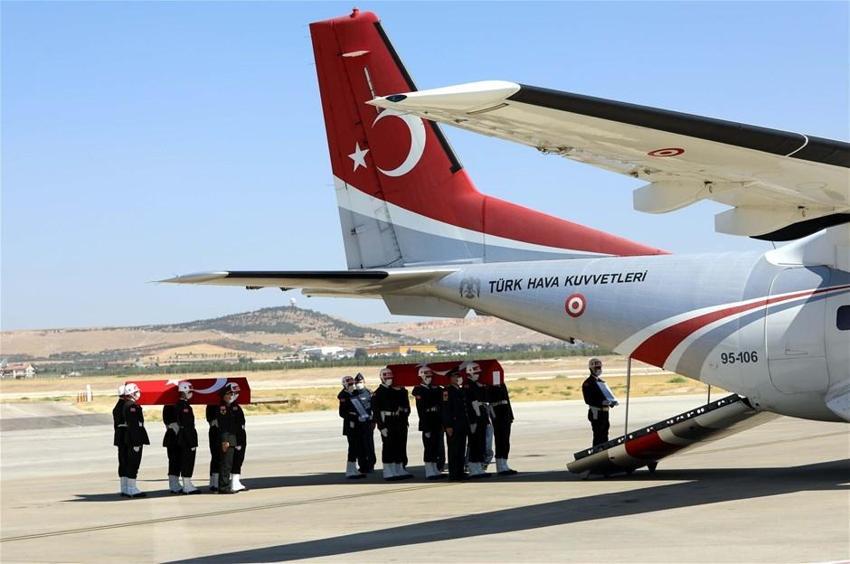 Türkiye şehitlerine ağlıyor! Gaziantep'te uğurlama töreni