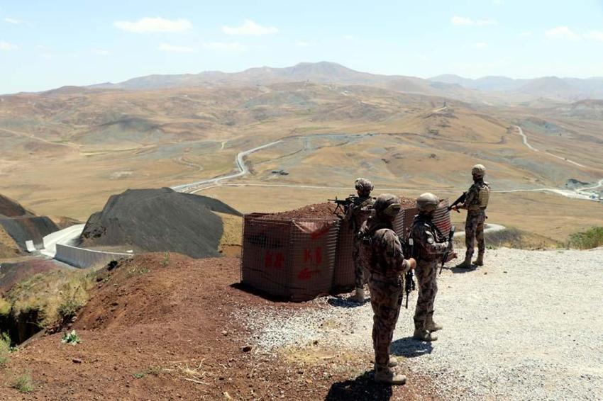Türkiye İran sınırında hareket geçti! Tam 295 kilometre...