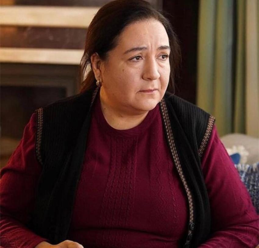 Hülya Duyar'dan hayranlarını üzen haber! Beyninde tümör çıktı....