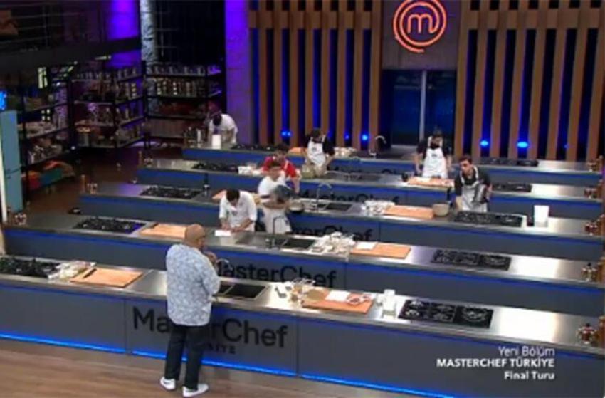 MasterChef'te şefler deliye döndü! 'Sen ye, ben de yiyeceğim!'