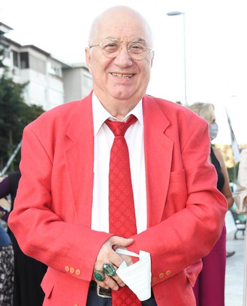 Erkan Özerman'dan Edis'e sert tepki! 'Çocuğum Edis gel buraya!'