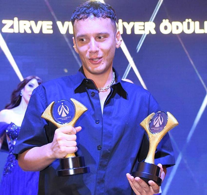 Erkan Özerman'dan Edis'e sert tepki! 'Çocuğum Edis gel buraya!'