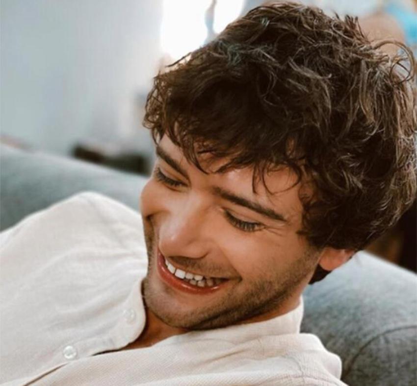 Hande Doğandemir ile Yağız Can Konyalı'nın aşk yaşadığı ortaya çıktı!