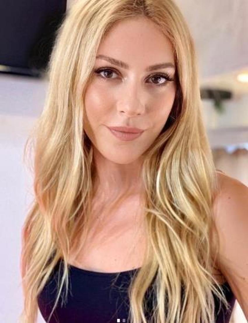 Sinem Kobal 34 yaşında! Annesinden nostaljik kutlama...