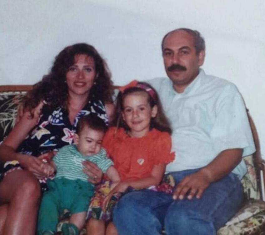 Sinem Kobal 34 yaşında! Annesinden nostaljik kutlama...