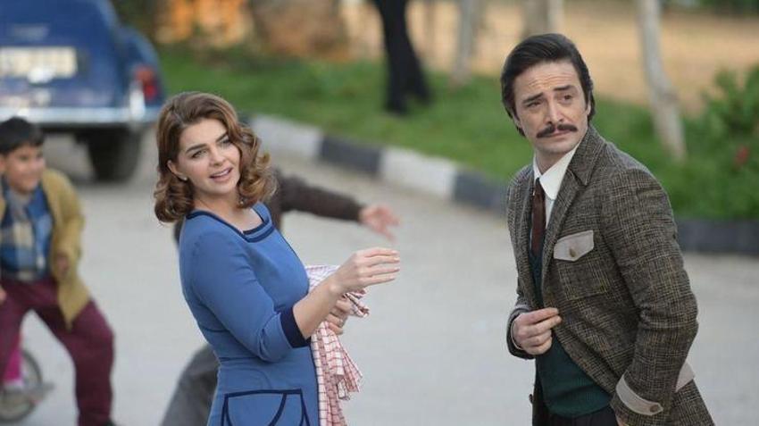 Pelin Karahan fiziği ve bronz teniyle bakışları üzerine çekti
