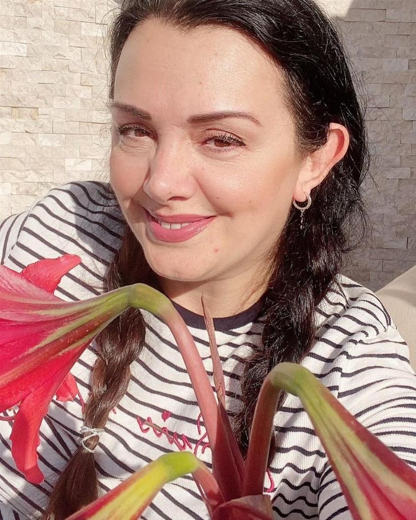Esra Ceyhan'ın şaşırtan hali! Yıllar onu çok değiştirmiş!