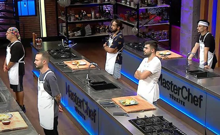 MasterChef'te geceye damga vuran talihsizlik! Tabağa sıçradı...