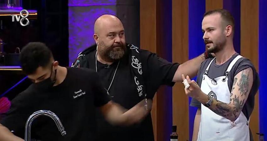 MasterChef'te geceye damga vuran talihsizlik! Tabağa sıçradı...