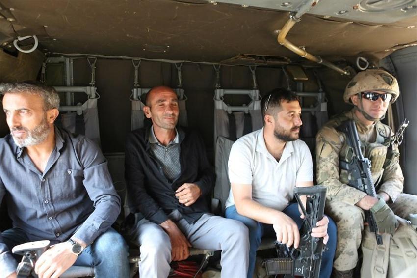 Köylüler buldu, hemen askere haber verdi! Sikorsky ile götürüldü...