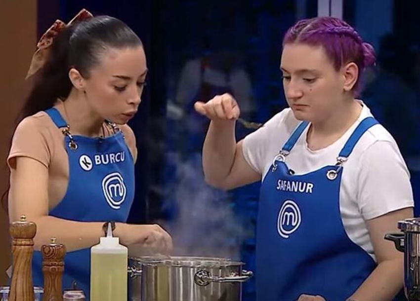 MasterChef'te şaşırtan durum! Mehmet Şef tencereyi aldı!