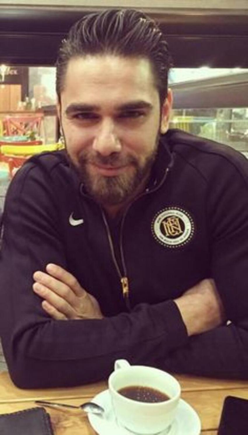 Aşkın Tarifi'nin Fırat'ı Kadir Doğulu anlattı! 'Hatamla sev beni'