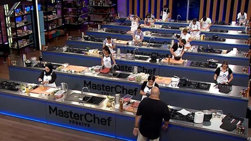 MasterChef'te ana kadroya giren son isim belli oldu! Unutkanlık ağlattı!