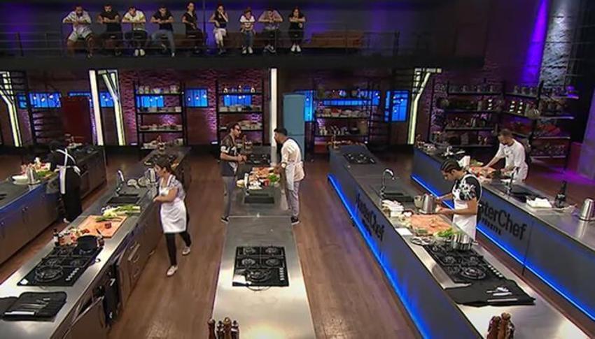 MasterChef'te ana kadroya giren son isim belli oldu! Unutkanlık ağlattı!