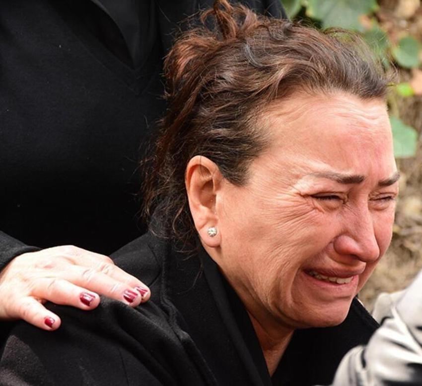 Demet Akbağ 'dan duygulandıran paylaşım! 'Benim çifte bayramım'