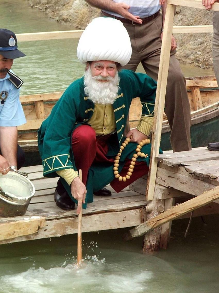 Ferhan Şensoy'un kızı Müjgan Ferhan Şensoy: Babam uçtu göklere