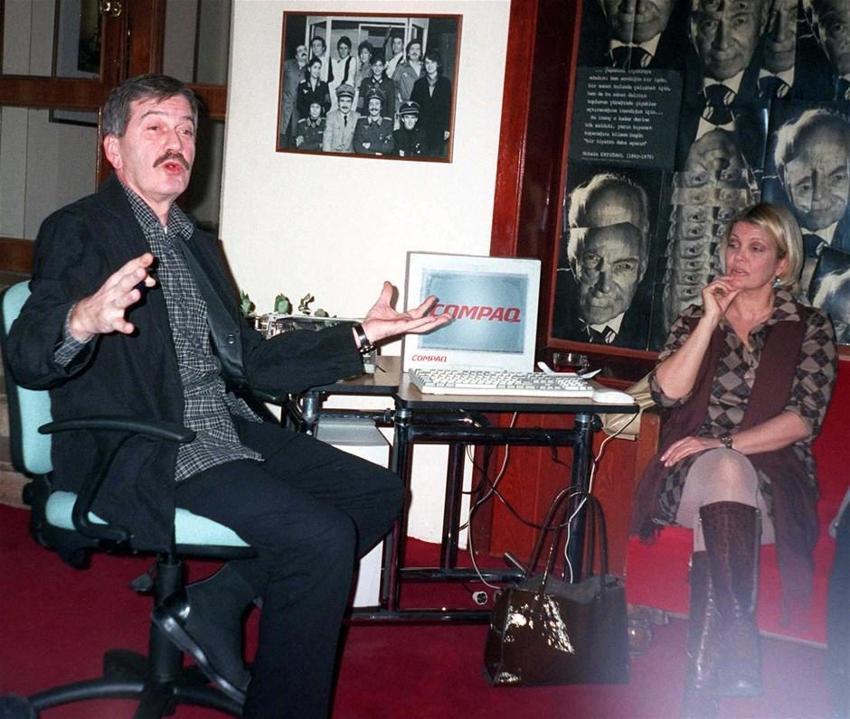Ferhan Şensoy'un kızı Müjgan Ferhan Şensoy: Babam uçtu göklere