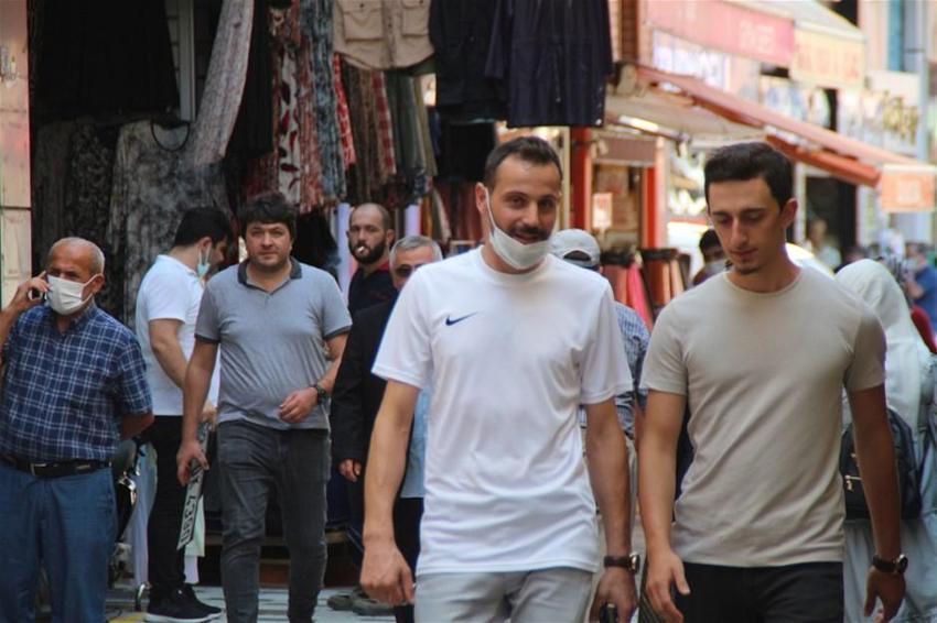 Hafta içi ve hafta sonu sokağa çıkma yasakları! Son dakika gelişmesi, resmen değişti! Yüz yüze eğitim ve üniversiteler...