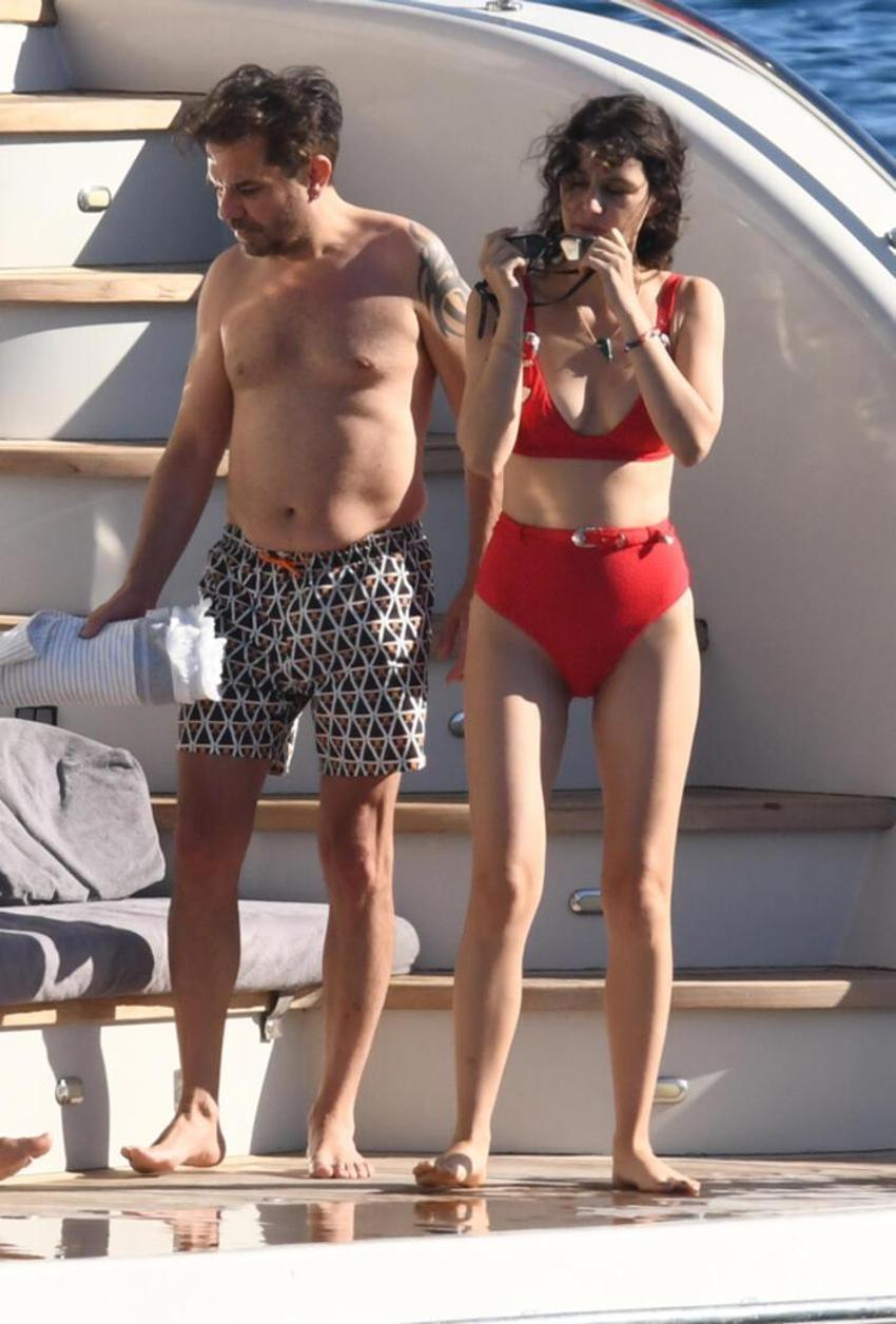 Kenan Doğulu ve Beren Saat'in aşk tatili!
