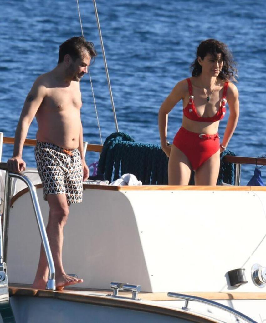 Kenan Doğulu ve Beren Saat'in aşk tatili!