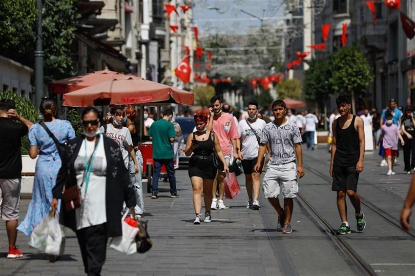 Hafta içi hafta sonu her gün uygulanacak! Ve başladı! Otobüs, uçak, okul, iş yeri, sinema, konser hepsini kapsıyor ama... Sahte aşı kartı skandalı