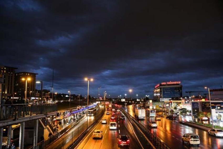 Meteoroloji son dakika kodu ile açıkladı! Bu kez çok kuvvetli geliyor, kırmızı alarm...