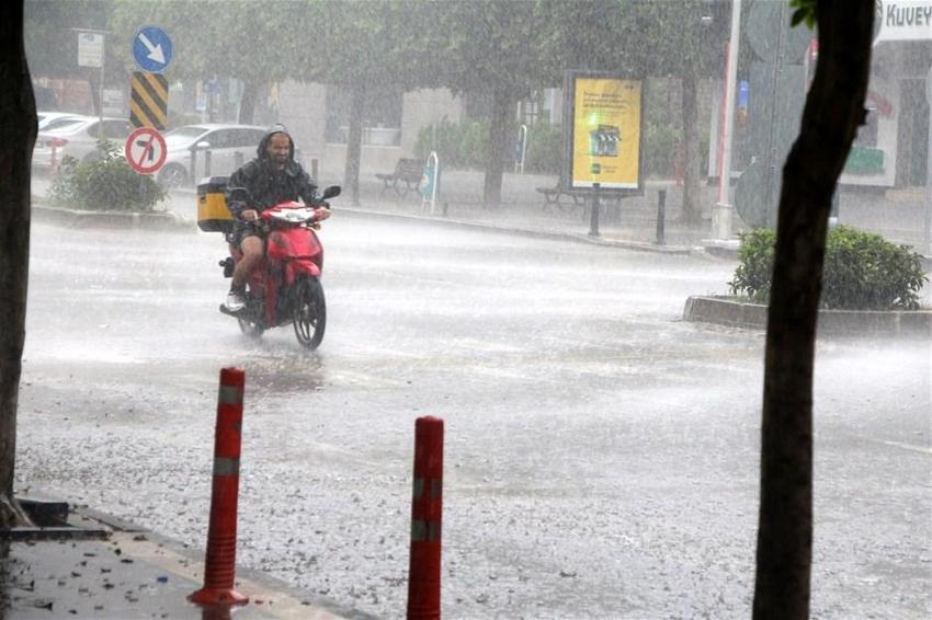 Meteoroloji son dakika olarak duyurdu! Çok kuvvetli geliyor. Artarak devam edecek, aniden bastıracak. Gün ve saat belli oldu! Çok sayıda il...
